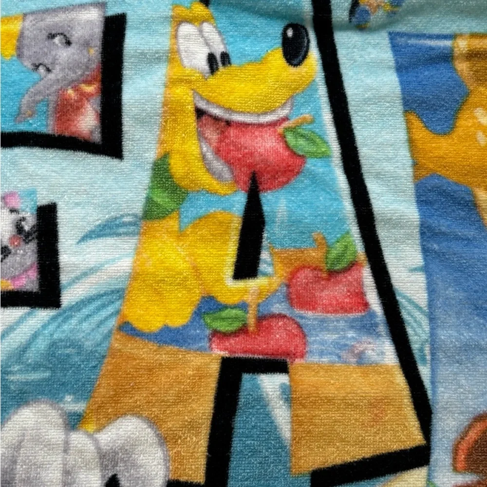Mickey Mouse Beach Towels (set 2) Disney Family Vacation Beach Pool Swim Towels